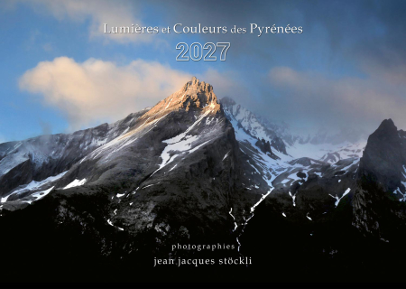 Couverture du calendrier 2027 des Pyrénées - Le pic du Gabizos - L’éveil © Photographie Stockli